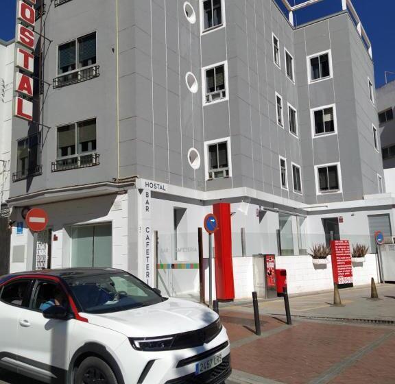 Отель Hostal Tropical