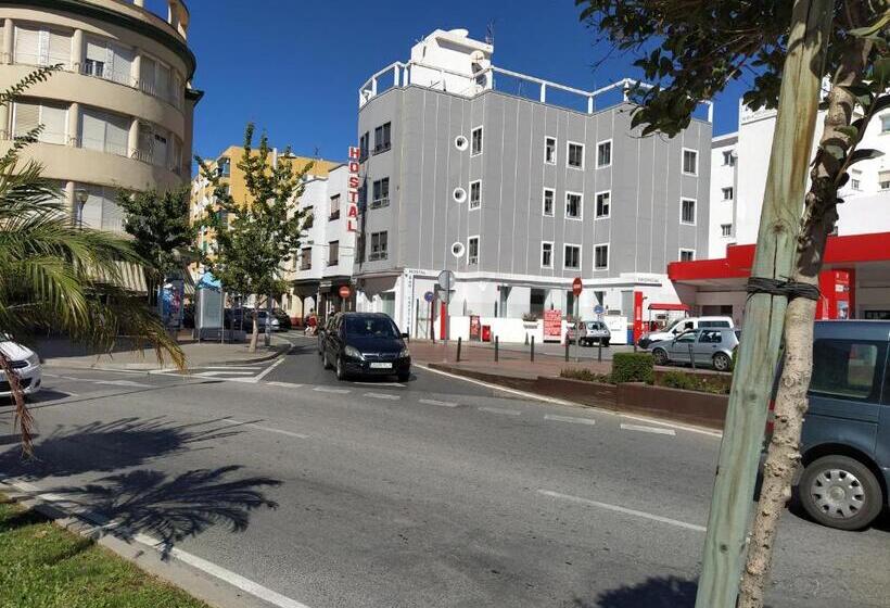 Отель Hostal Tropical