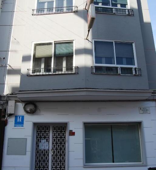 Отель Hostal Tropical