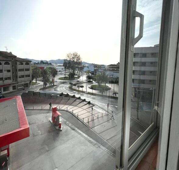 Отель Hostal Tropical