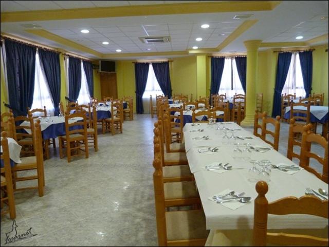 فندق Hostal Vadillo