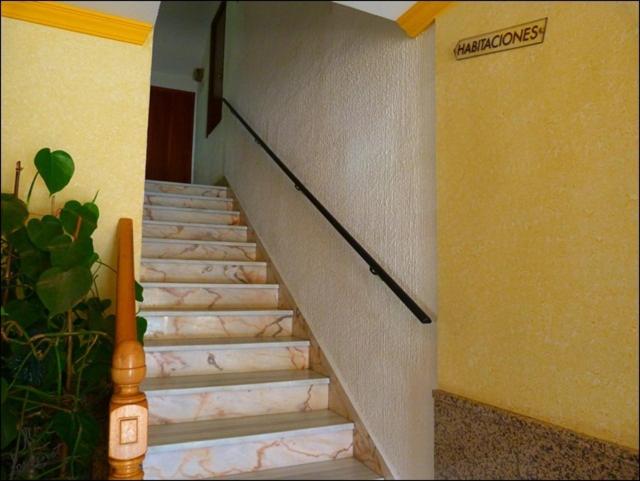 فندق Hostal Vadillo