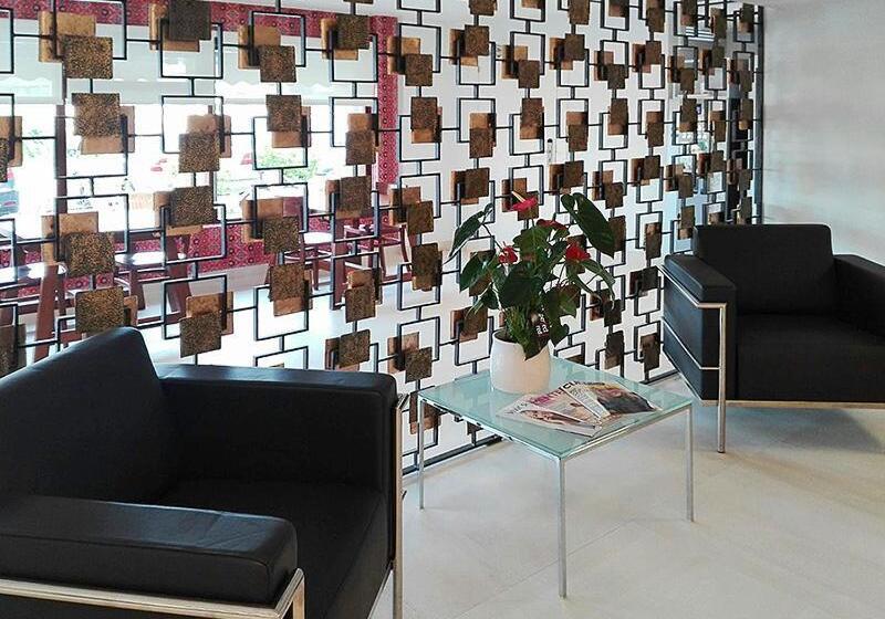 هتل Hostal Vista Alegre