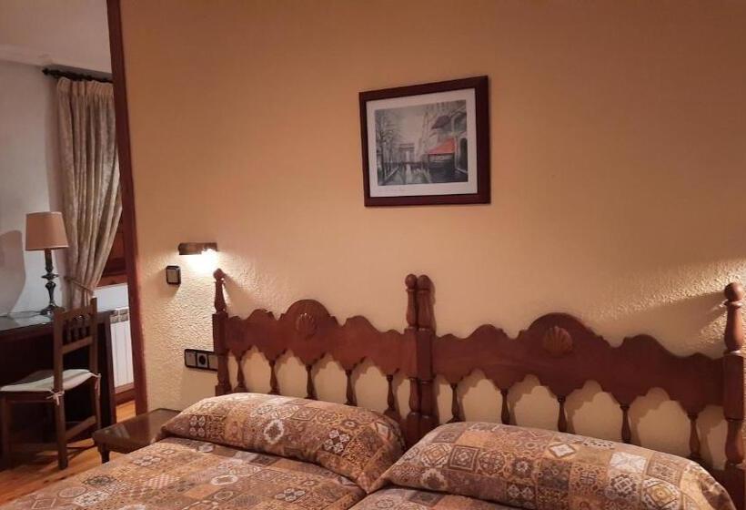 هتل Hosteria Picos De Europa