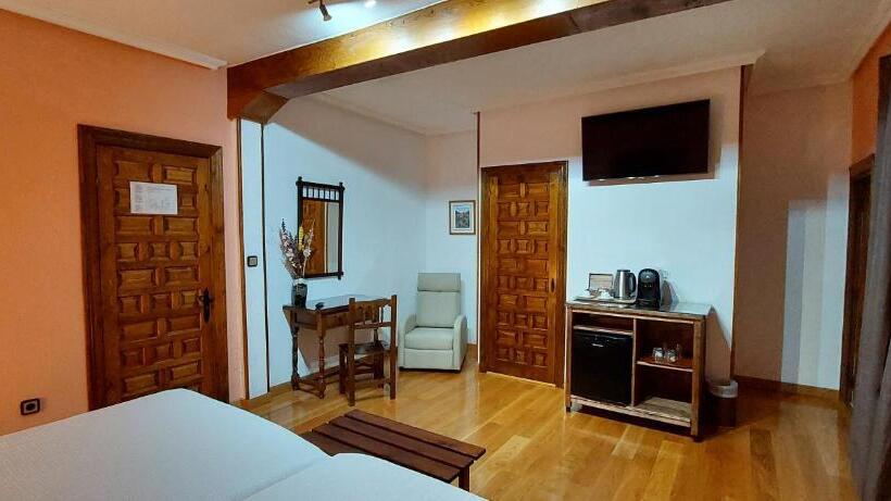 هتل Hosteria Picos De Europa