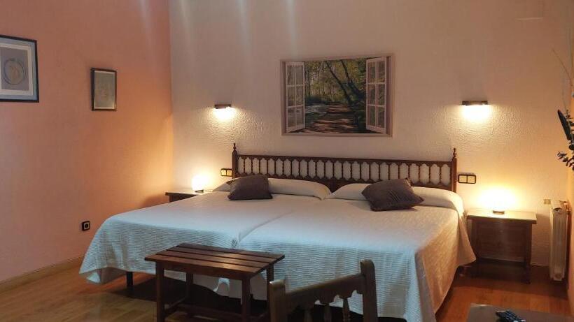 هتل Hosteria Picos De Europa