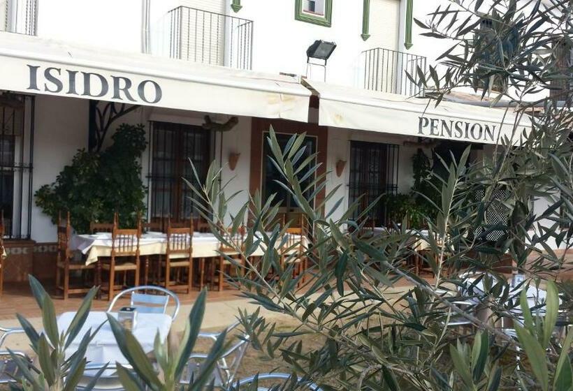 هتل Isidro
