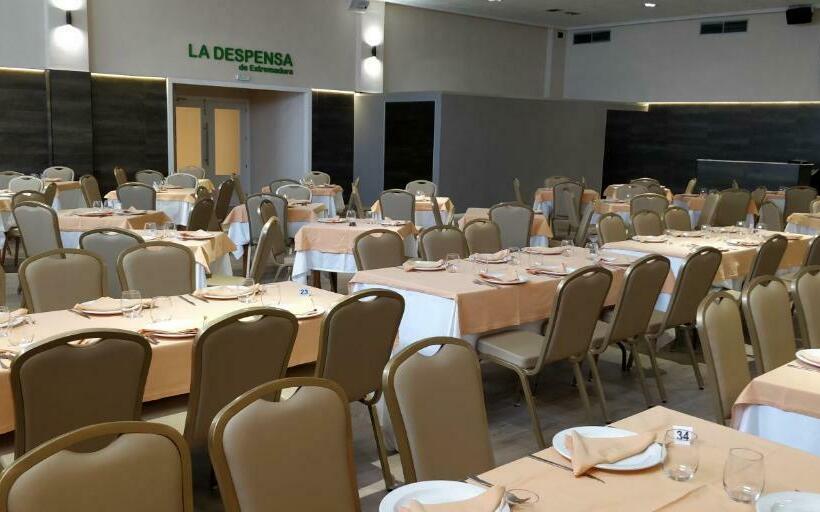 호텔 Hostal La Despensa De Extremadura