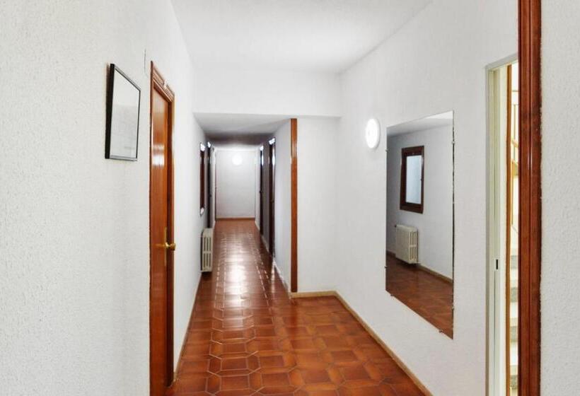 Отель Hostal La Torre