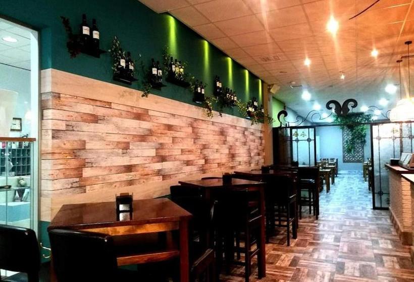 Отель Ocurris Ubrique