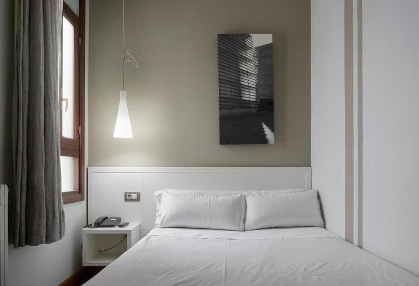 酒店 Pensión Alemana