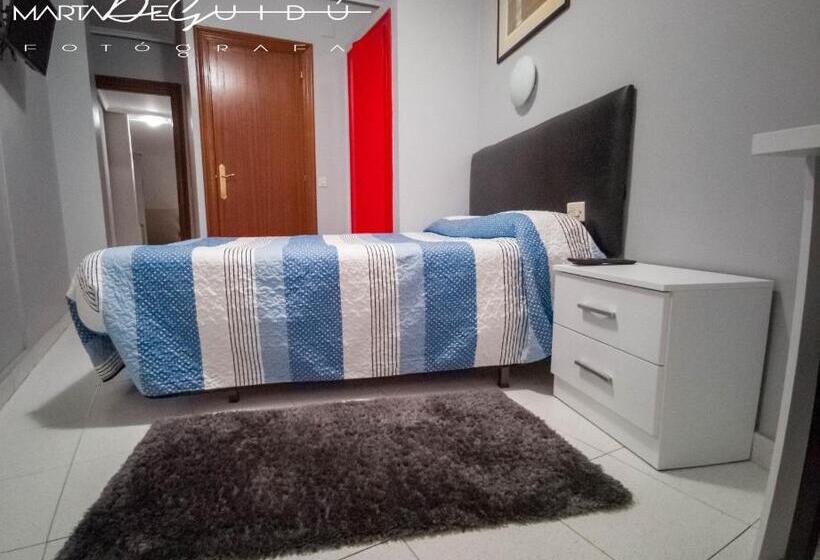 בית מלון כפרי Pensión La Mar