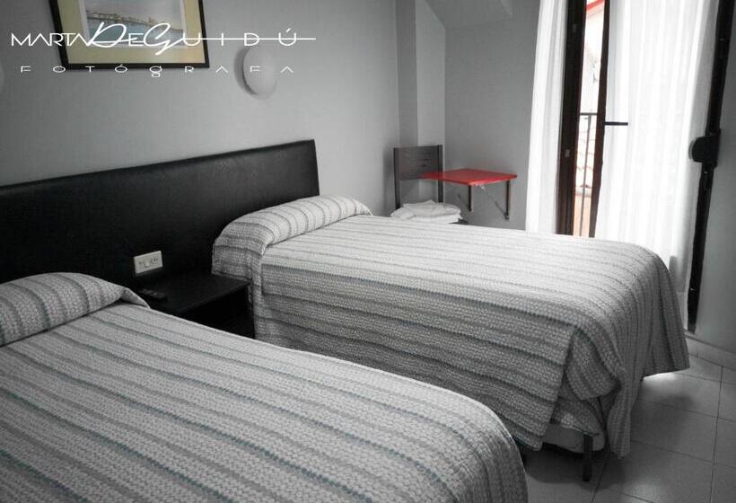 בית מלון כפרי Pensión La Mar