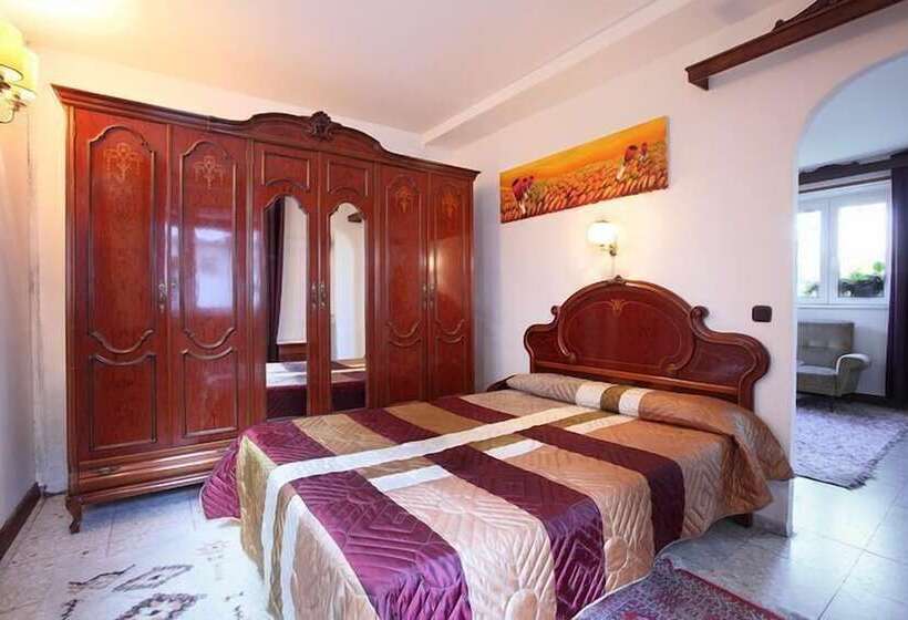 هتل Pensión Landazuri