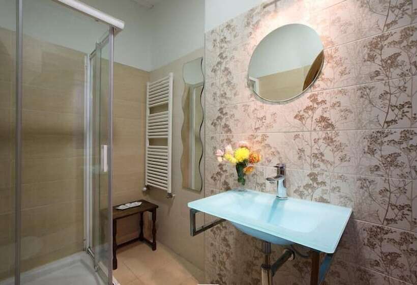 هتل Pensión Landazuri