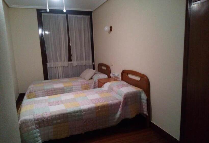 ホテル Pensión Los Fronterizos