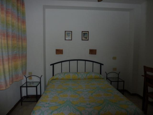 ホテル Pensión Versalles