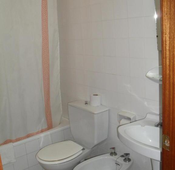 ホテル Pensión Versalles