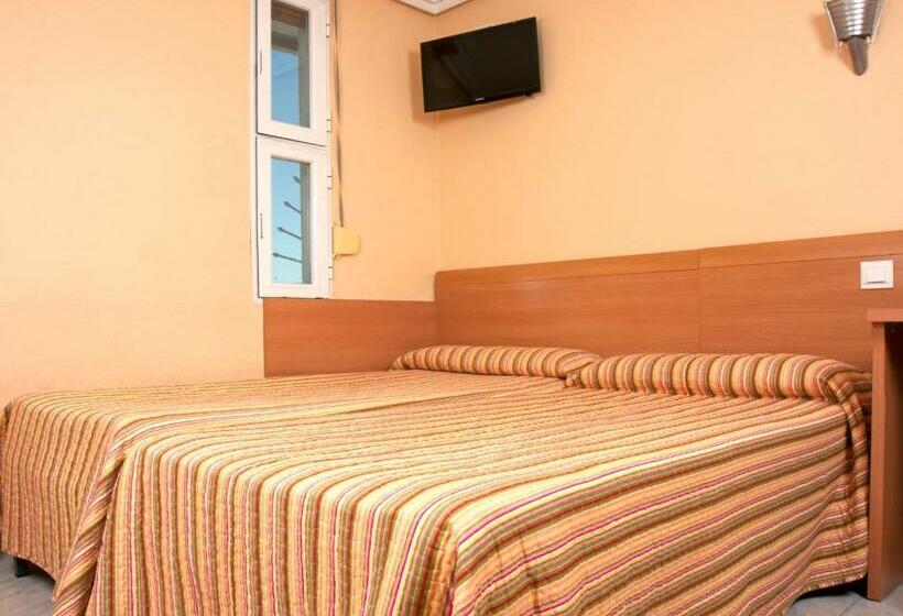 Отель Pension Europa