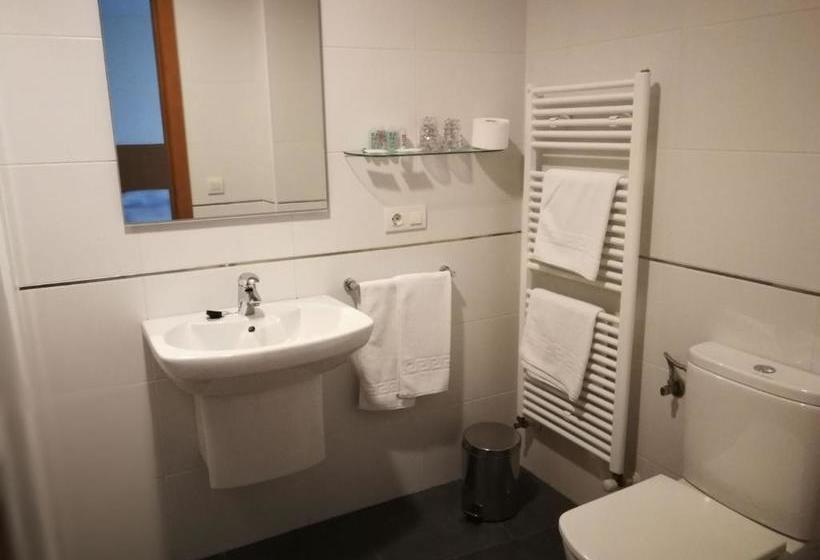 בית מלון כפרי Pension Restaurante La Bombilla