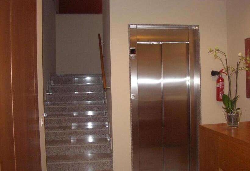 בית מלון כפרי Pension Restaurante La Bombilla