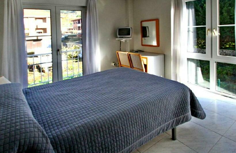 هتل Pension Rocio