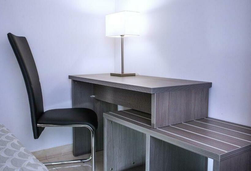 호텔 Pensión Plaza