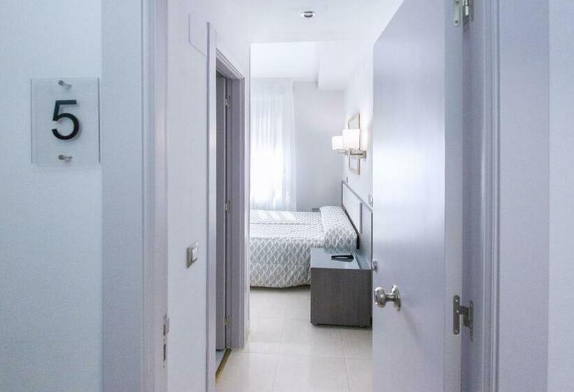 호텔 Pensión Plaza