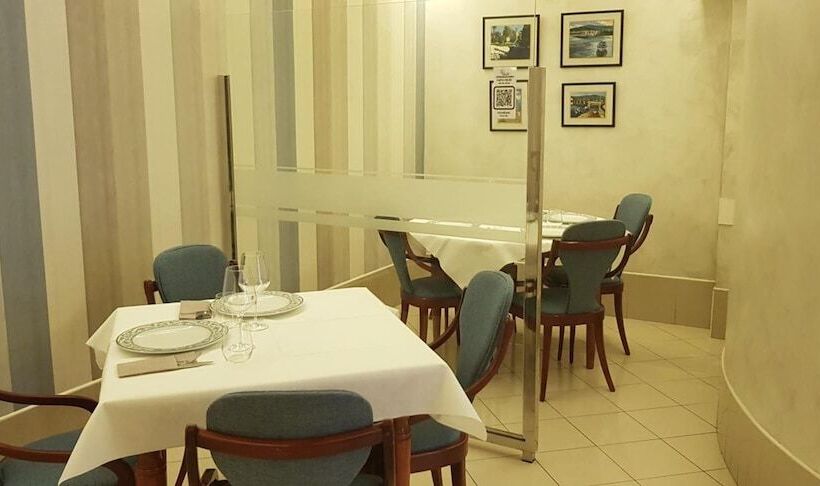 호텔 Restaurante Elisardo