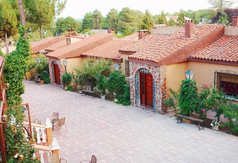 هتل Rural La Villa Don Quijote