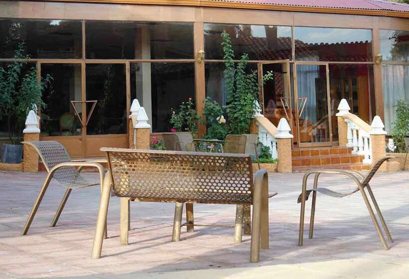 هتل Rural La Villa Don Quijote