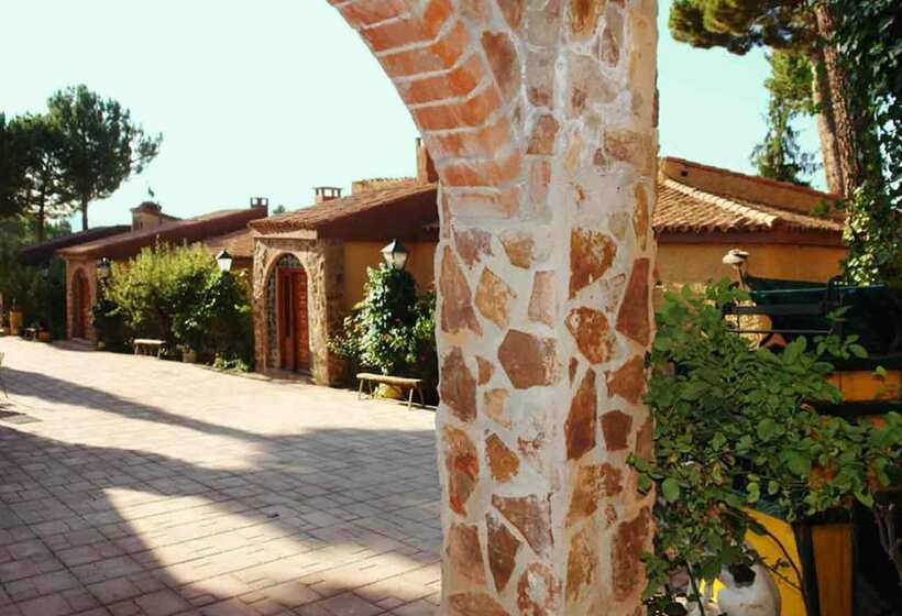 هتل Rural La Villa Don Quijote