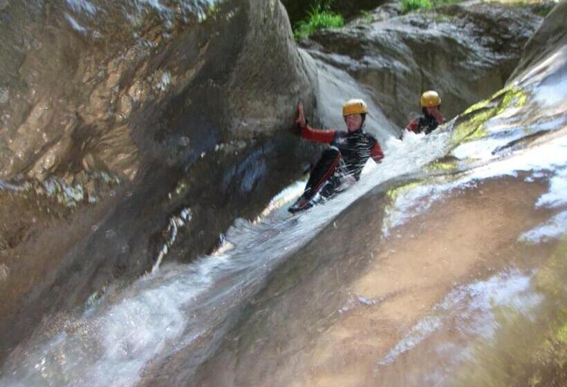 هتل Rural La Villa Don Quijote