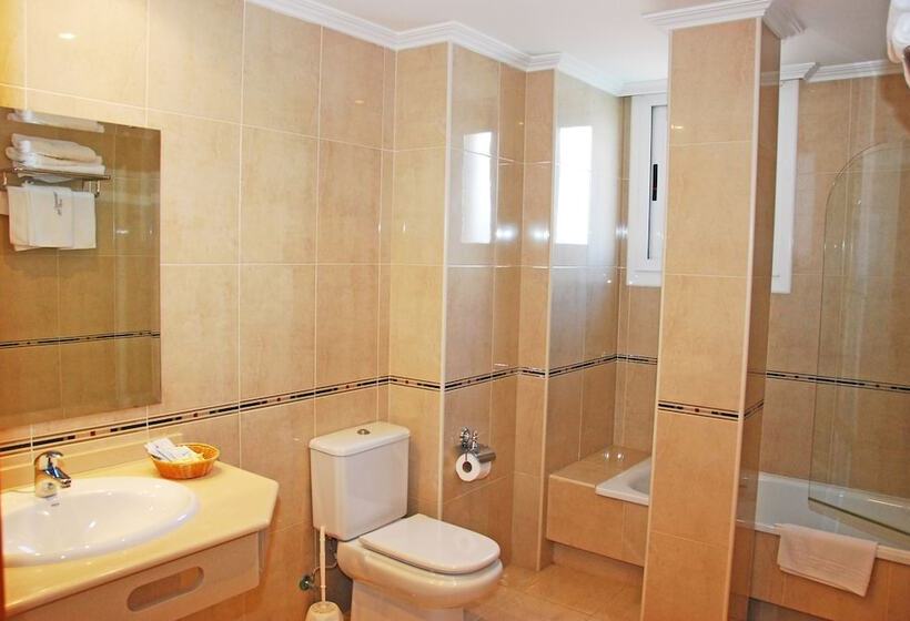 هتل Villa Juanita