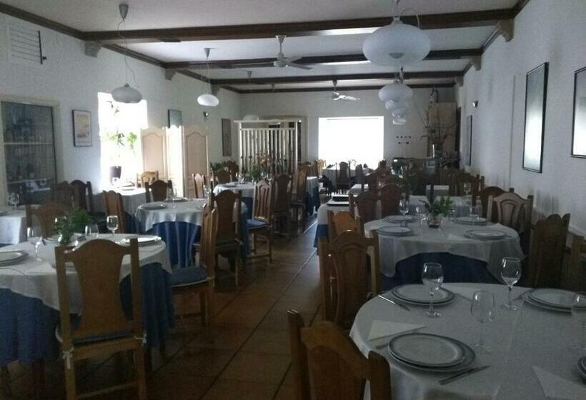 بنسيون Hostal San Paio