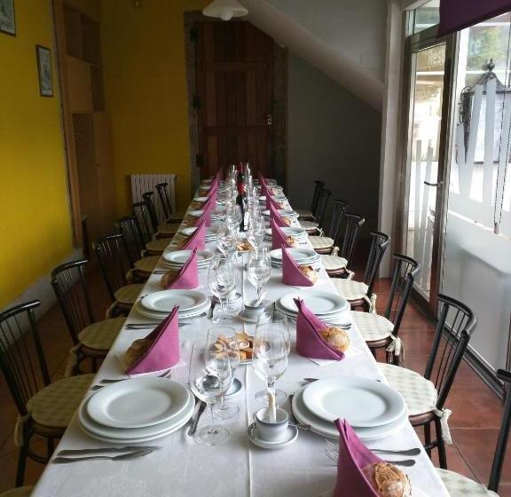 بنسيون Hostal San Paio