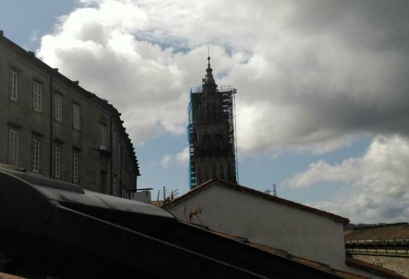 Pico Sacro I Hostal Pension Santiago De Compostela