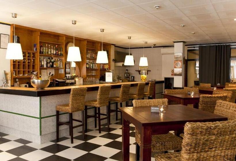 هاستل Hostal Tierramar