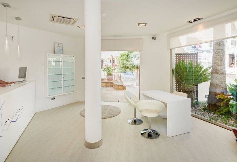 Apartamentos Azul Playa