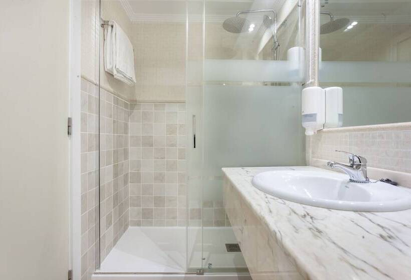 Hospedium Hotel Abril