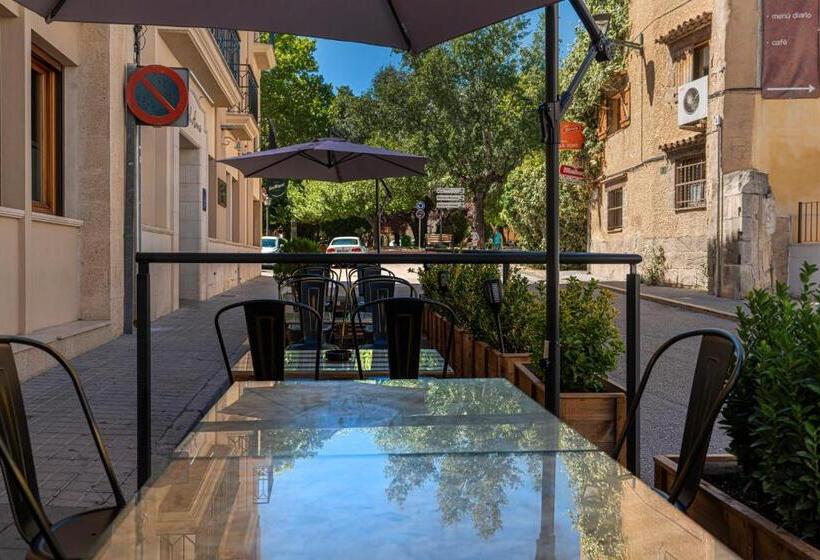 簡易ホテル Anna