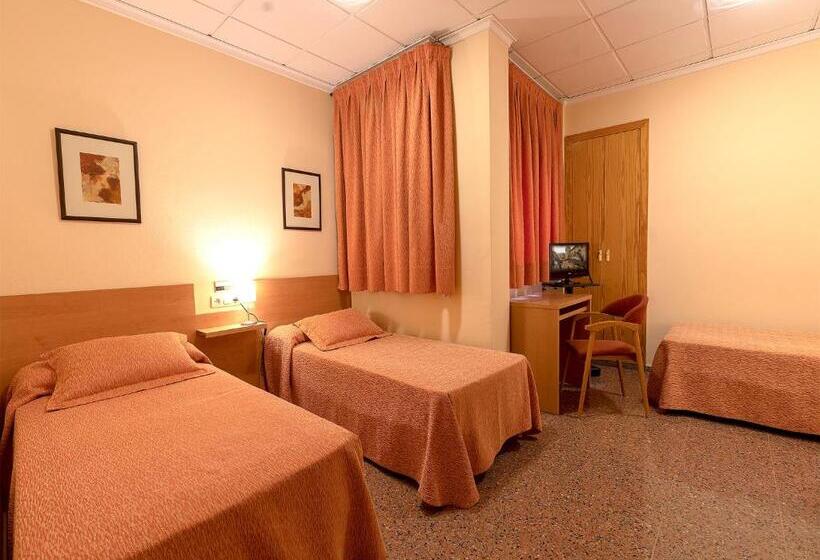 簡易ホテル Anna