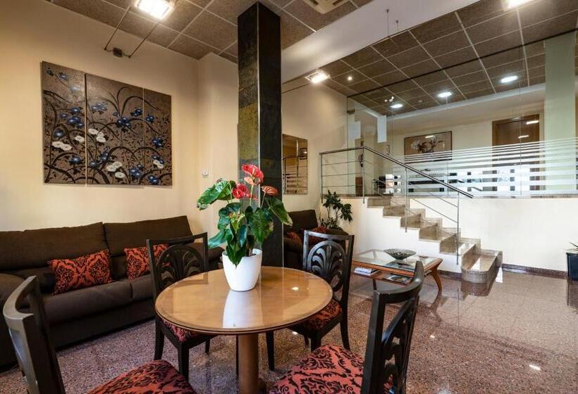 簡易ホテル Anna