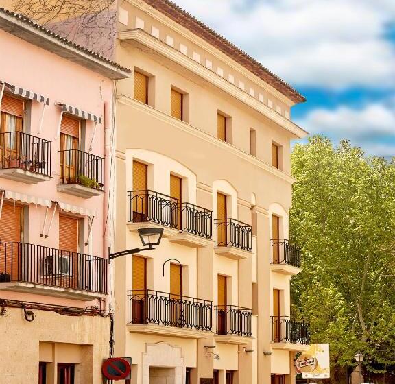 簡易ホテル Anna