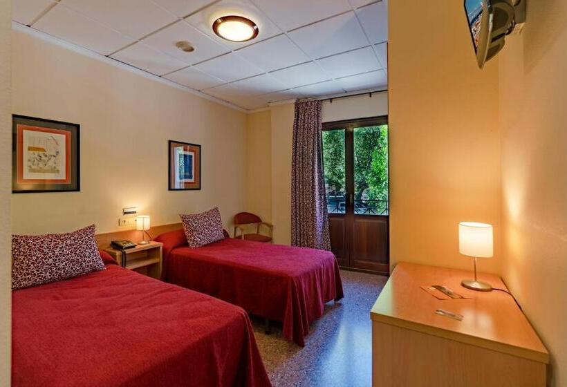 簡易ホテル Anna