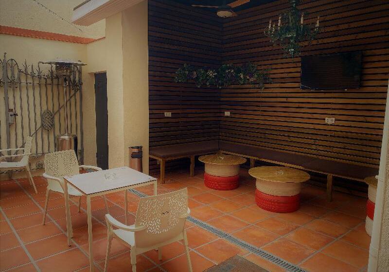 مسافرخانه Bcn Urbaness Hotels Bonavista