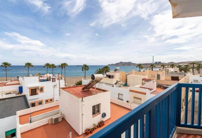 簡易ホテル Bf Rooms Carboneras