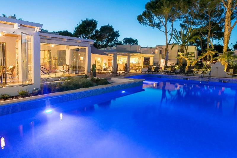 مسافرخانه Casbah Formentera Hotel & Restaurant