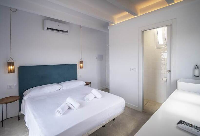 فندق فئة نجمة واحدة Castell De Lo