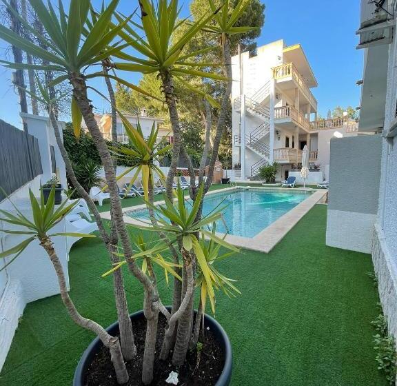 مسافرخانه Don Carlos